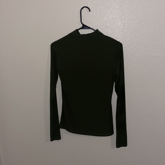 Army Green short turtleneck - Picture 2 of 4